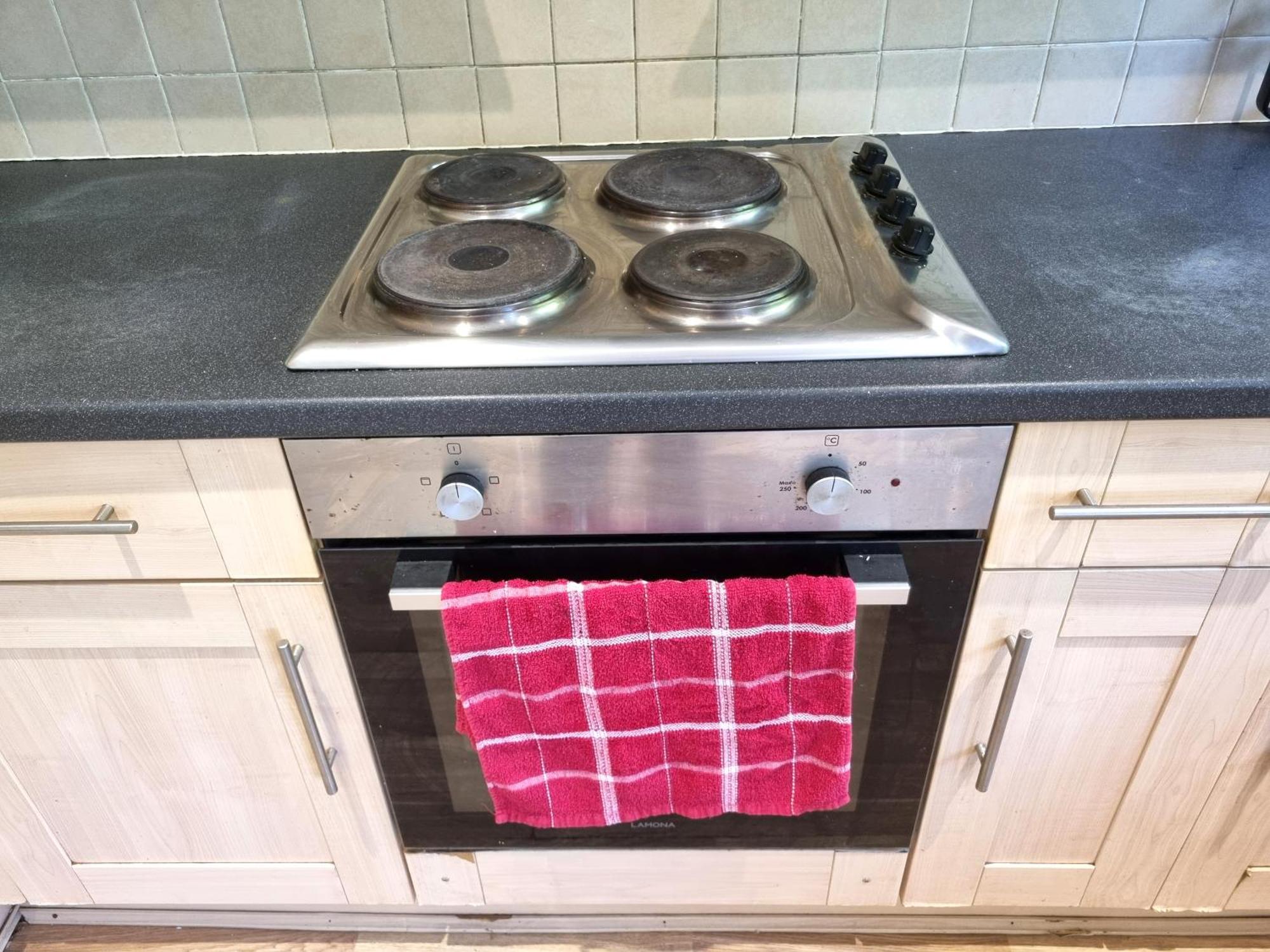 Holiday home 3 Bedroom Spacious Modern Comfortable In Rochdale, Work, Relax, Explore Manchester, Oldham, Bury *